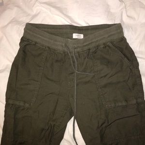 Aritzia community green pants